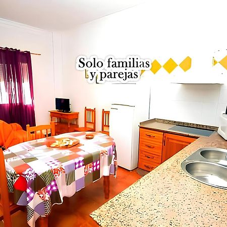 Apartamentos Noria Familias Y Parejas Gold Conil De La Frontera Luaran gambar